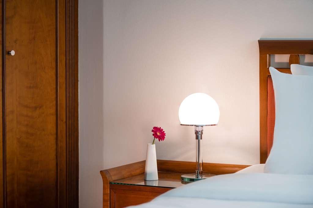 Hotel Lindner Frankfurt Main Plaza, Part Of Jdv By Hyatt 4*